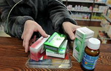 Губернатор остался недоволен организацией отпуска льготных лекарств в социальной аптеке №27