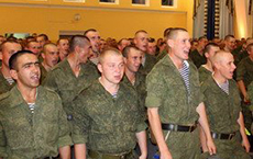 В ГДК поздравили военнослужащих с Днём Военно-морского флота России