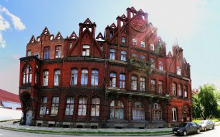 Городская администрация продает здание на ул. Толстого, которое является объектом культурного наследия