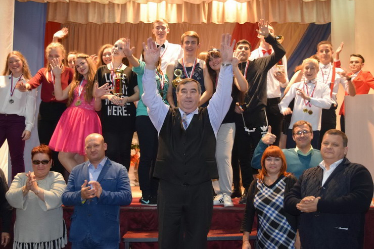 Гусевская команда КВН заняла первое место в турнире на кубок директора Славской школы