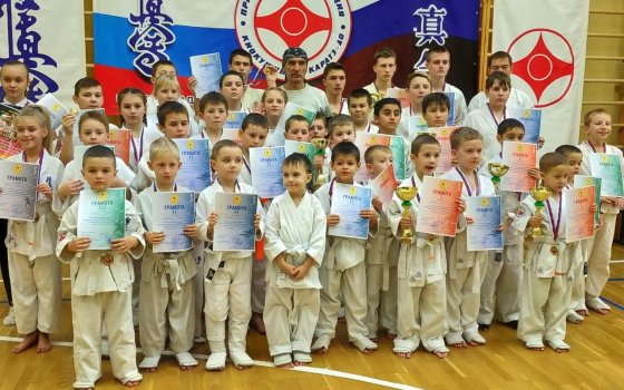 В школе № 3 прошёл открытый турнир по каратэ-до среди детей, юношей и девушек